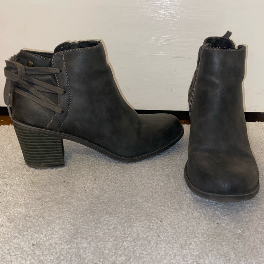 Grey Laced Heeled Chelsea Boots